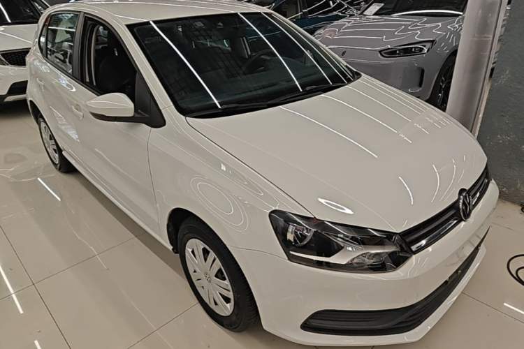 Used Volkswagen Polo 2018 1.5L Automatic Advanced Driving Model Front Right 45 Deg
