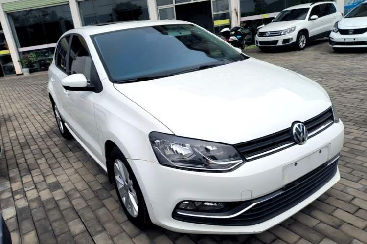 Used Volkswagen Polo 2018 1.5L Automatic Enjoyment Model Front Right 45 Deg