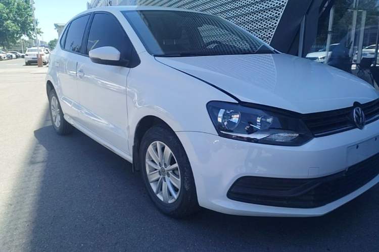 Used Volkswagen Polo 2018 1.5L Automatic Advanced Driving Model Front Right 45 Deg