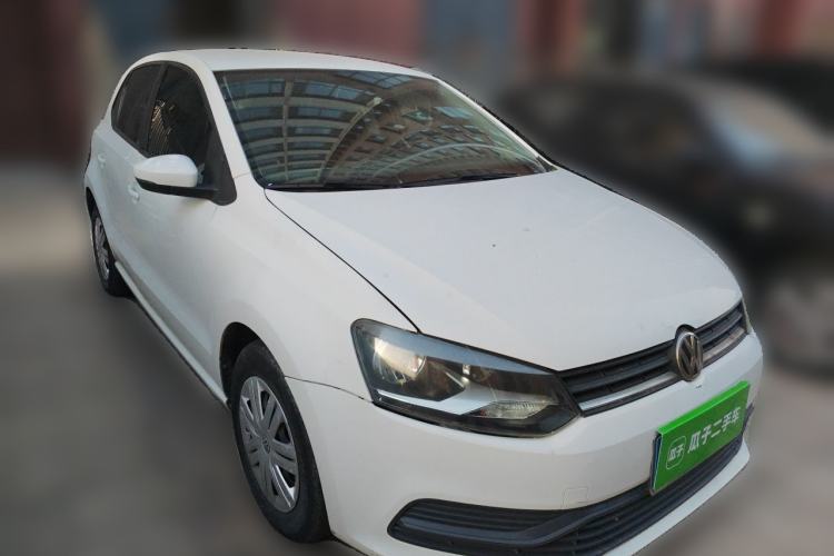 Used Volkswagen Polo 2018 1.5L Manual Drive-Comfort Model Front Right 45 Deg