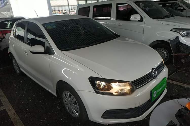 Used Volkswagen Polo 2018 1.5L Automatic Advanced Driving Model Front Right 45 Deg
