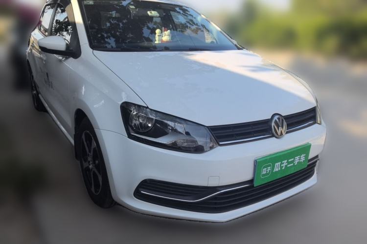 Used Volkswagen Polo 2018 1.5L Manual Drive-Comfort Model Front Right 45 Deg