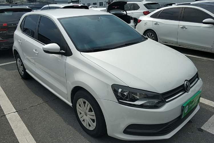 Used Volkswagen Polo 2018 1.5L Automatic Advanced Driving Model Front Right 45 Deg