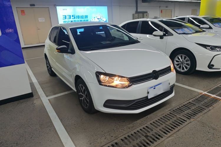 Used Volkswagen Polo 2018 1.5L Automatic Advanced Driving Model Front Right 45 Deg