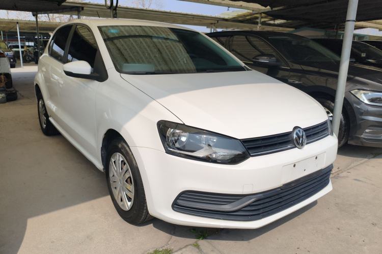 Used Volkswagen Polo 2018 1.5L Manual Drive-Comfort Model Front Right 45 Deg