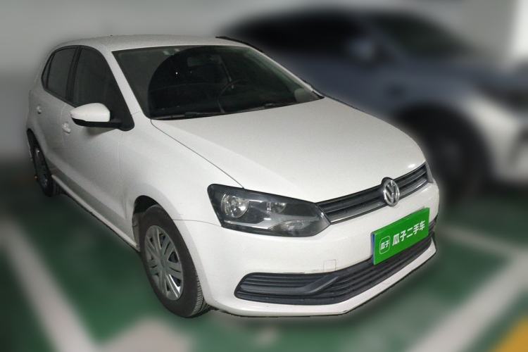 Used Volkswagen Polo 2018 1.5L Manual Drive-Comfort Model Front Right 45 Deg