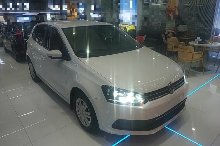 Used Volkswagen Polo 2018 1.5L Automatic Advanced Driving Model Front Right 45 Deg