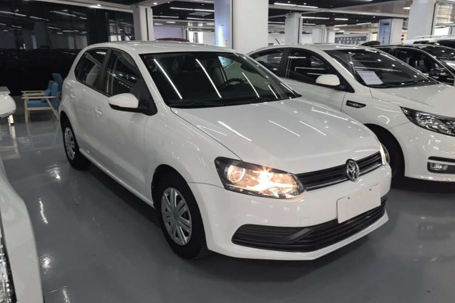 Used Volkswagen Polo 2018 1.5L Automatic Advanced Driving Model Front Right 45 Deg