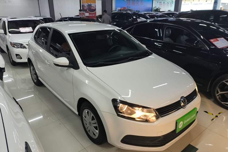 Used Volkswagen Polo 2018 1.5L Automatic Advanced Driving Model Front Right 45 Deg