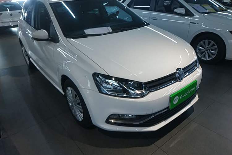Used Volkswagen Polo 2018 1.5L Automatic Enjoyment Model Front Right 45 Deg