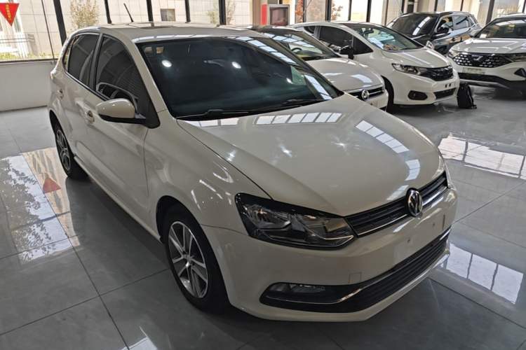 Used Volkswagen Polo 2018 1.5L Automatic Enjoyment Model Front Right 45 Deg