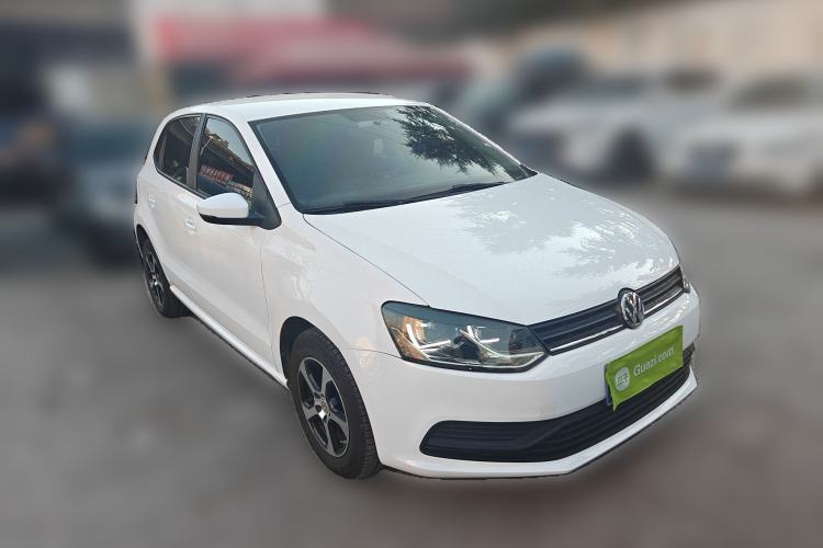 Used Volkswagen Polo 2018 1.5L Manual Drive-Comfort Model Front Right 45 Deg