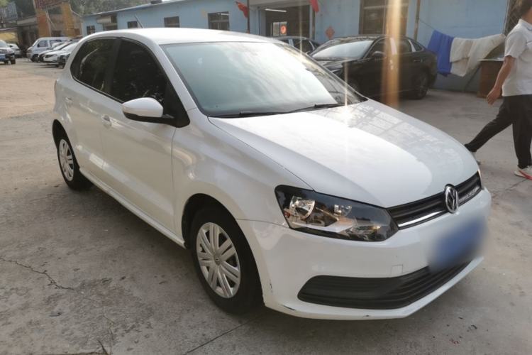 Used Volkswagen Polo 2018 1.5L Automatic Advanced Driving Model Front Right 45 Deg