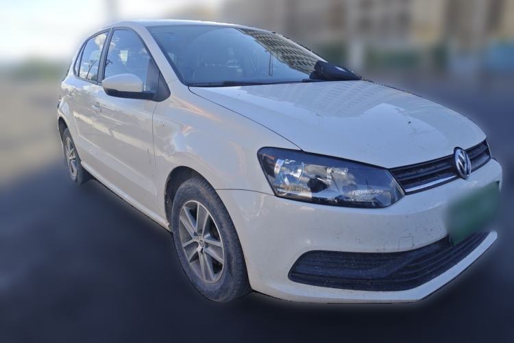 Used Volkswagen Polo 2018 1.5L Manual Drive-Comfort Model Front Right 45 Deg