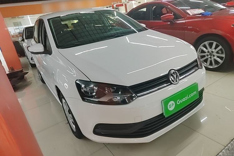 Used Volkswagen Polo 2018 1.5L Manual Drive-Comfort Model Front Right 45 Deg