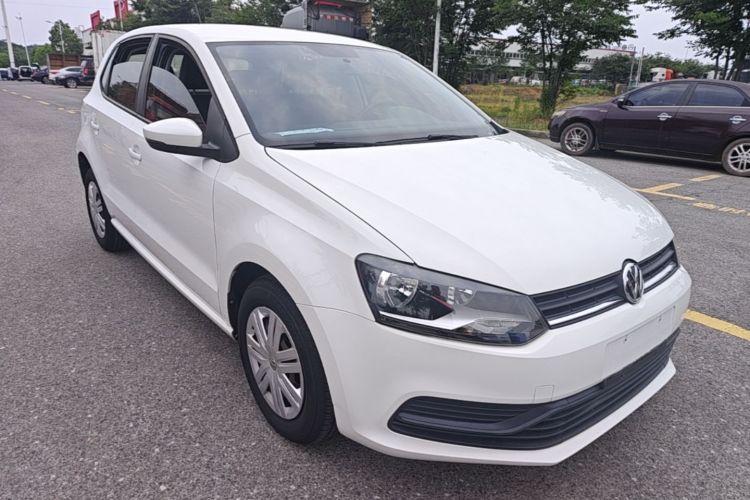 Used Volkswagen Polo 2018 1.5L Automatic Advanced Driving Model Front Right 45 Deg