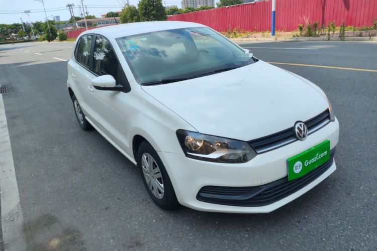 Used Volkswagen Polo 2018 1.5L Manual Drive-Comfort Model Front Right 45 Deg