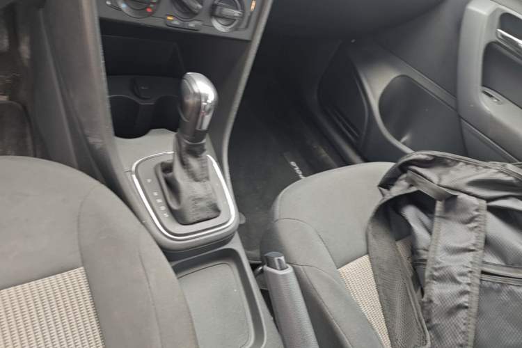 Used Volkswagen Polo 2018 1.5L Automatic Advanced Driving Model Gear Lever