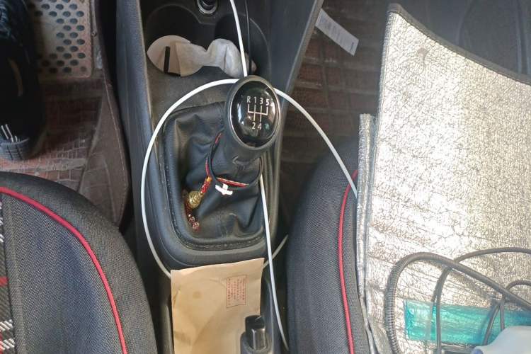Used Volkswagen Polo 2018 1.5L Manual Drive-Comfort Model Gear Lever