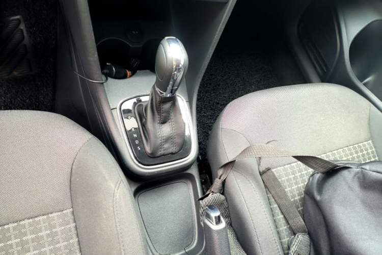 Used Volkswagen Polo 2018 1.5L Automatic Enjoyment Model Gear Lever