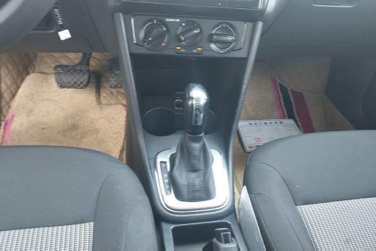 Used Volkswagen Polo 2018 1.5L Automatic Advanced Driving Model Gear Lever
