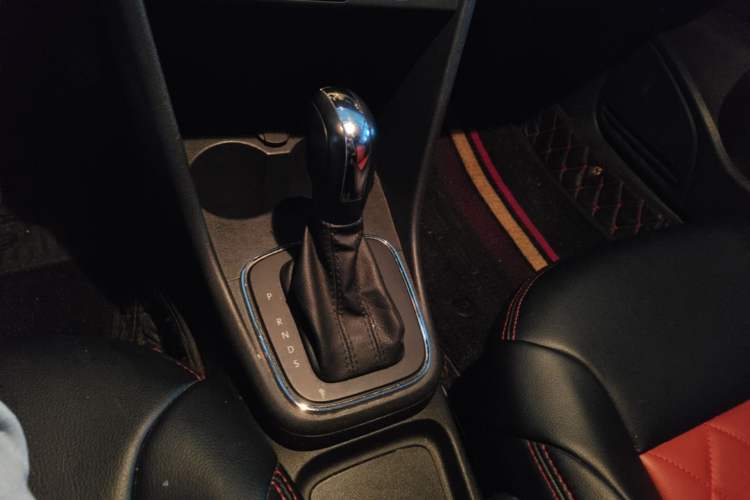 Used Volkswagen Polo 2018 1.5L Automatic Advanced Driving Model Gear Lever