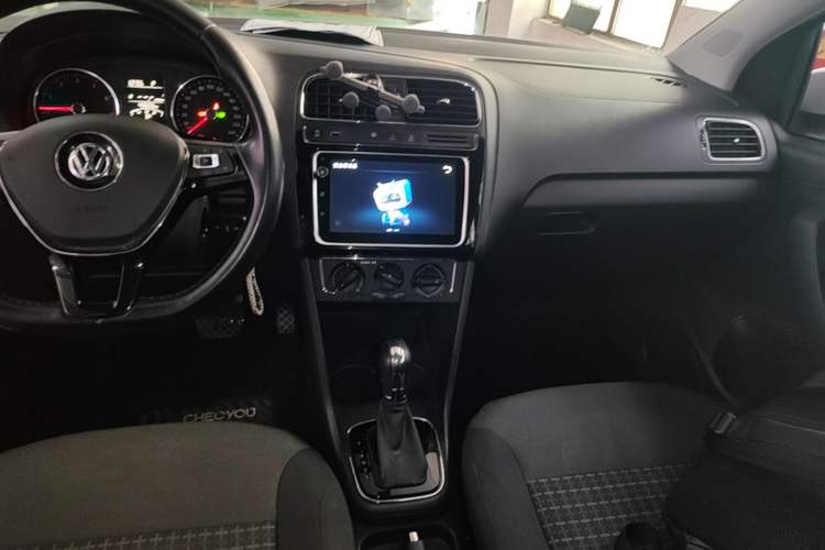 Used Volkswagen Polo 2018 1.5L Automatic Enjoyment Model Gear Lever