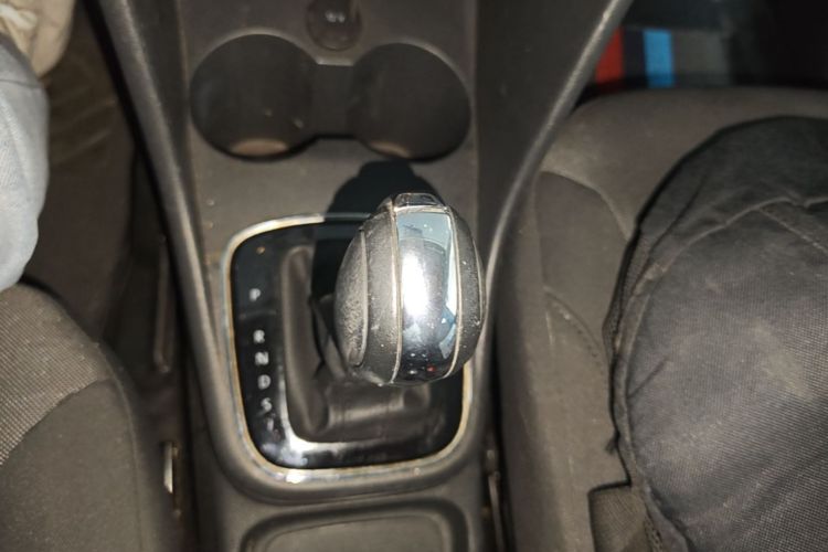Used Volkswagen Polo 2018 1.5L Automatic Enjoyment Model Gear Lever