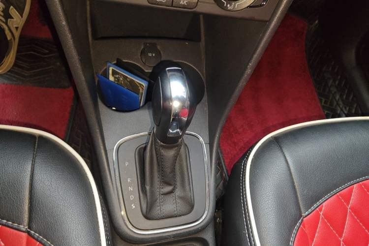 Used Volkswagen Polo 2018 1.5L Automatic Advanced Driving Model Gear Lever