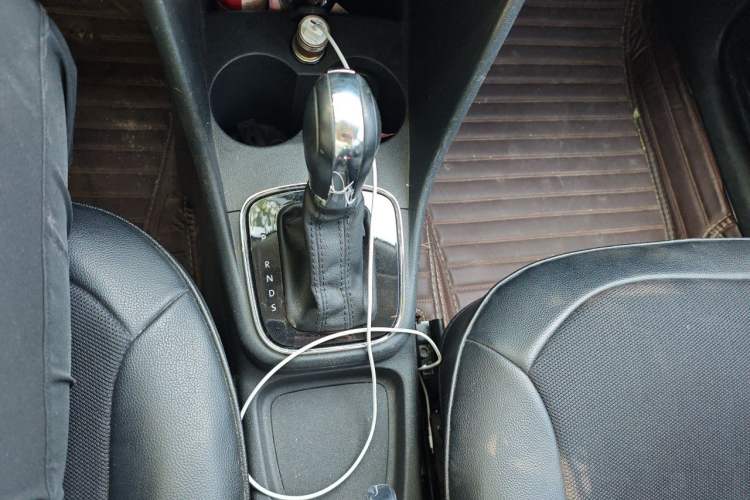 Used Volkswagen Polo 2018 1.5L Automatic Enjoyment Model Gear Lever