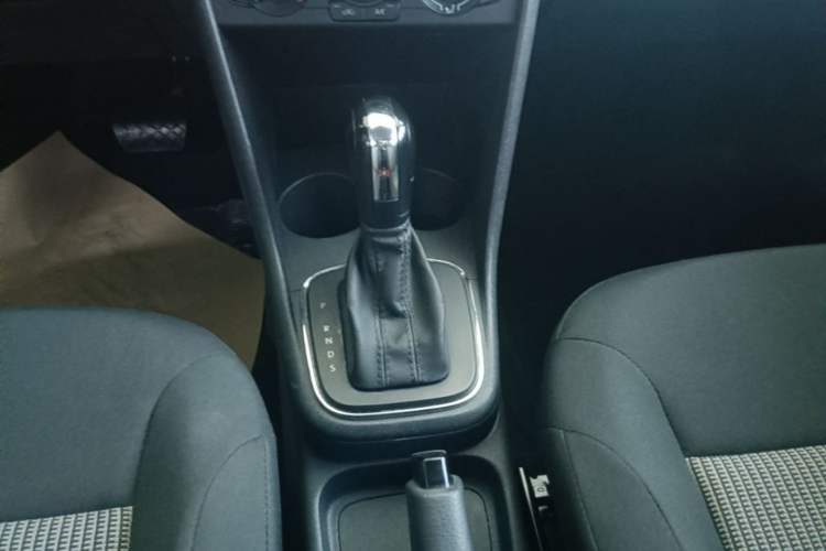 Used Volkswagen Polo 2018 1.5L Automatic Advanced Driving Model Gear Lever