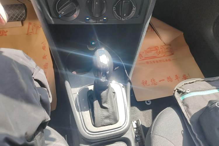 Used Volkswagen Polo 2018 1.5L Automatic Advanced Driving Model Gear Lever