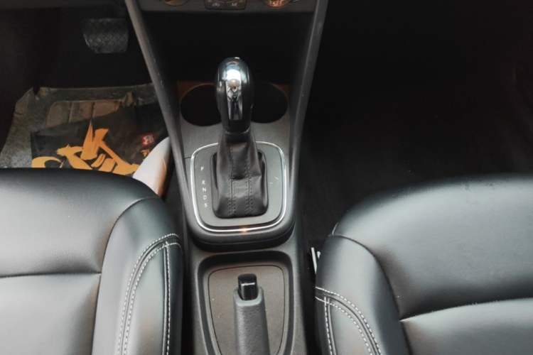 Used Volkswagen Polo 2018 1.5L Automatic Advanced Driving Model Gear Lever