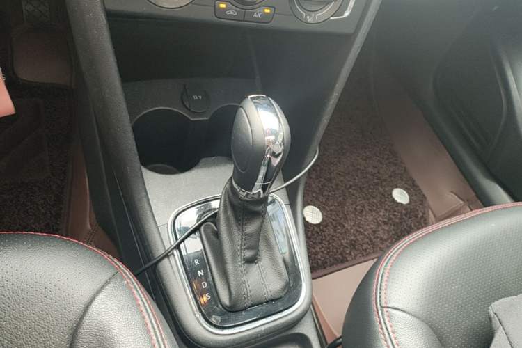 Used Volkswagen Polo 2018 1.5L Automatic Enjoyment Model Gear Lever