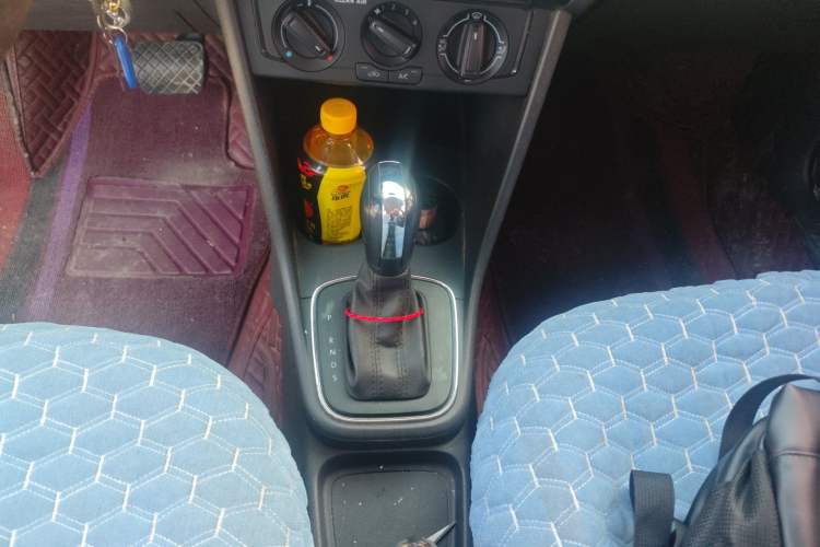 Used Volkswagen Polo 2018 1.5L Automatic Advanced Driving Model Gear Lever