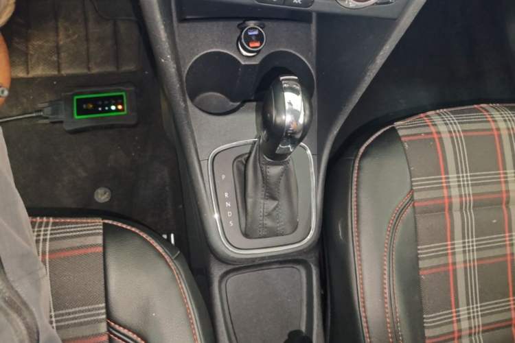 Used Volkswagen Polo 2018 1.5L Automatic Advanced Driving Model Gear Lever