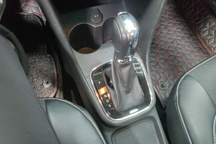 Used Volkswagen Polo 2018 1.5L Automatic Enjoyment Model Gear Lever