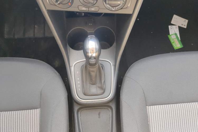 Used Volkswagen Polo 2018 1.5L Automatic Advanced Driving Model Gear Lever