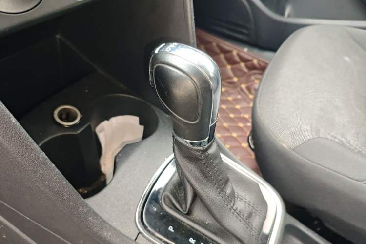 Used Volkswagen Polo 2018 1.5L Automatic Enjoyment Model Gear Lever