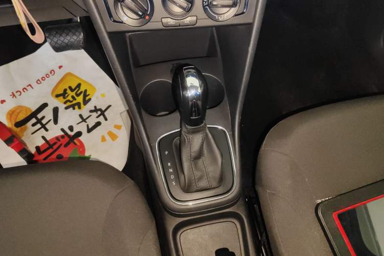 Used Volkswagen Polo 2018 1.5L Automatic Advanced Driving Model Gear Lever