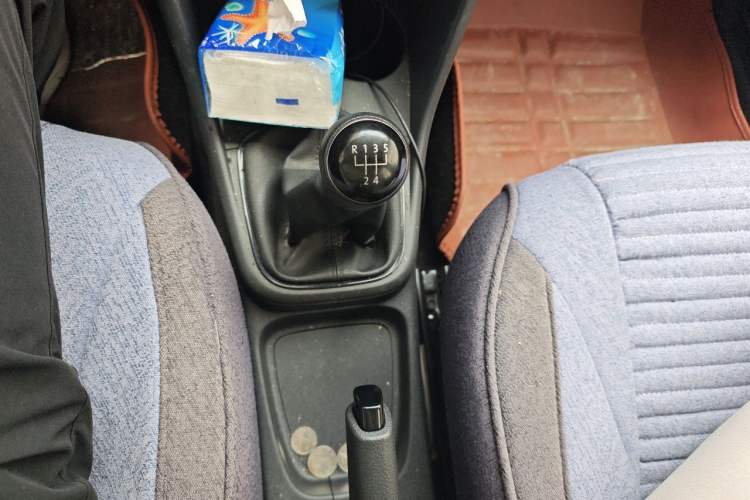 Used Volkswagen Polo 2018 1.5L Manual Drive-Comfort Model Gear Lever