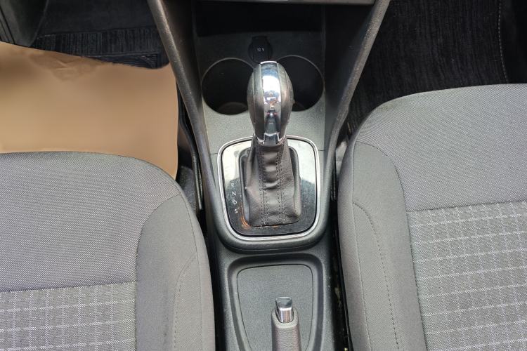 Used Volkswagen Polo 2018 1.5L Automatic Enjoyment Model Gear Lever