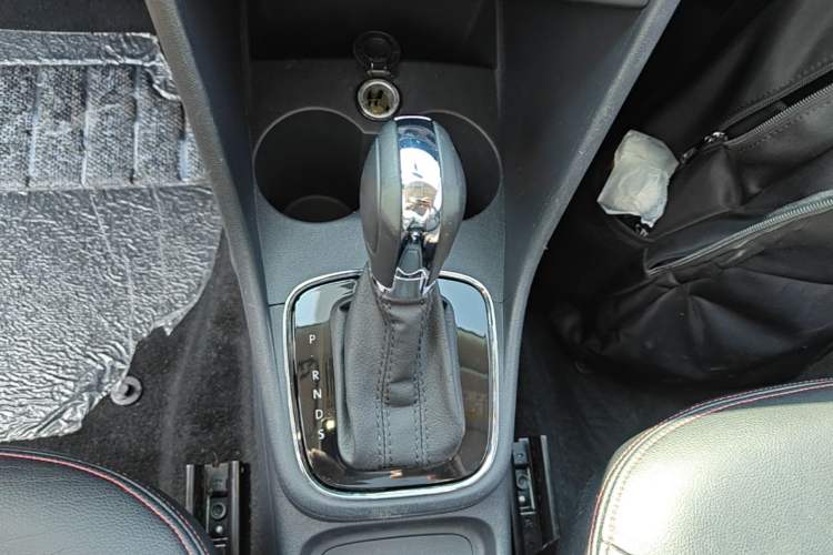 Used Volkswagen Polo 2018 1.5L Automatic Enjoyment Model Gear Lever