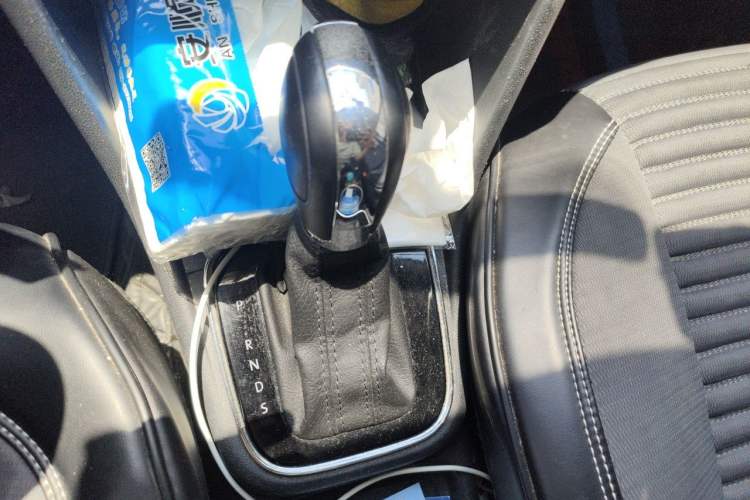 Used Volkswagen Polo 2018 1.5L Automatic Enjoyment Model Gear Lever