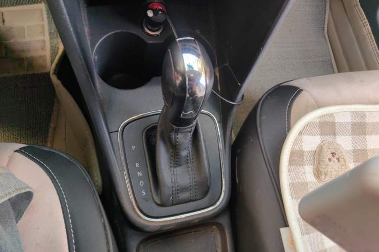 Used Volkswagen Polo 2018 1.5L Automatic Advanced Driving Model Gear Lever