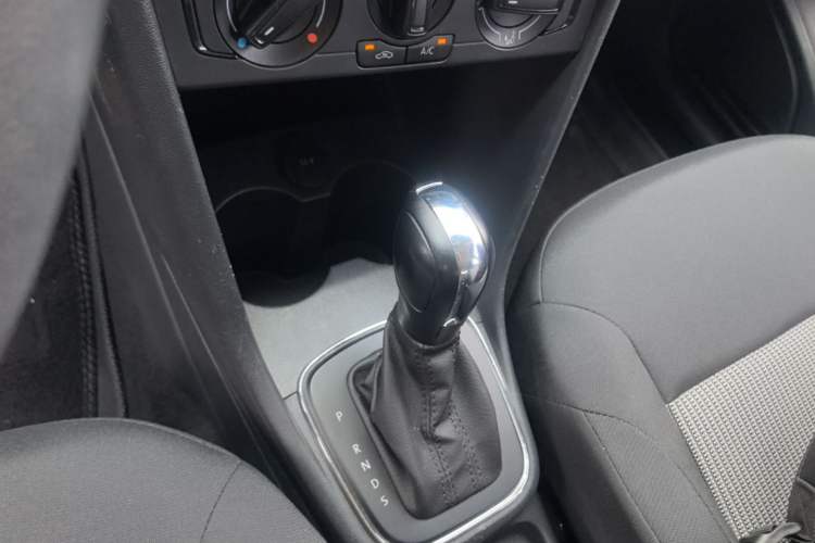 Used Volkswagen Polo 2018 1.5L Automatic Advanced Driving Model Gear Lever