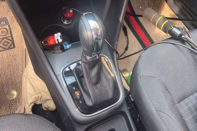 Used Volkswagen Polo 2018 1.5L Automatic Enjoyment Model Gear Lever