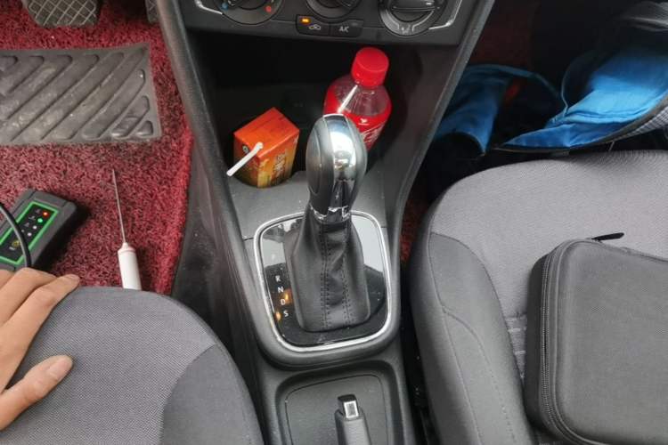 Used Volkswagen Polo 2018 1.5L Automatic Enjoyment Model Gear Lever