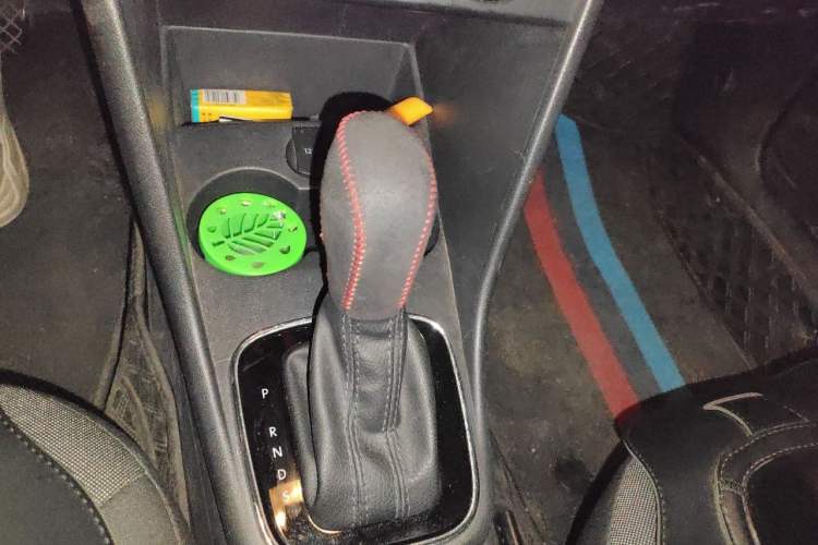 Used Volkswagen Polo 2018 1.5L Automatic Enjoyment Model Gear Lever