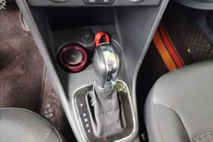 Used Volkswagen Polo 2018 1.5L Automatic Enjoyment Model Gear Lever
